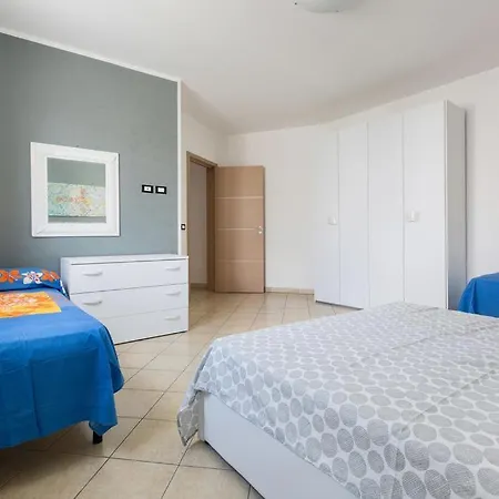 Lägenhet Casa Aurora 6-8 Posti Letto *